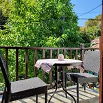 Flower House Chorefton