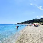 Flower House Villa *