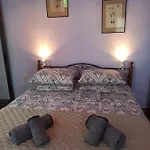 Flower House * Chorefton